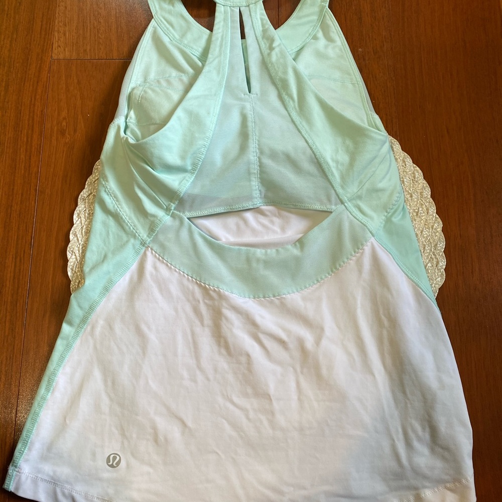 Lululemon active top - Picture 2 of 9